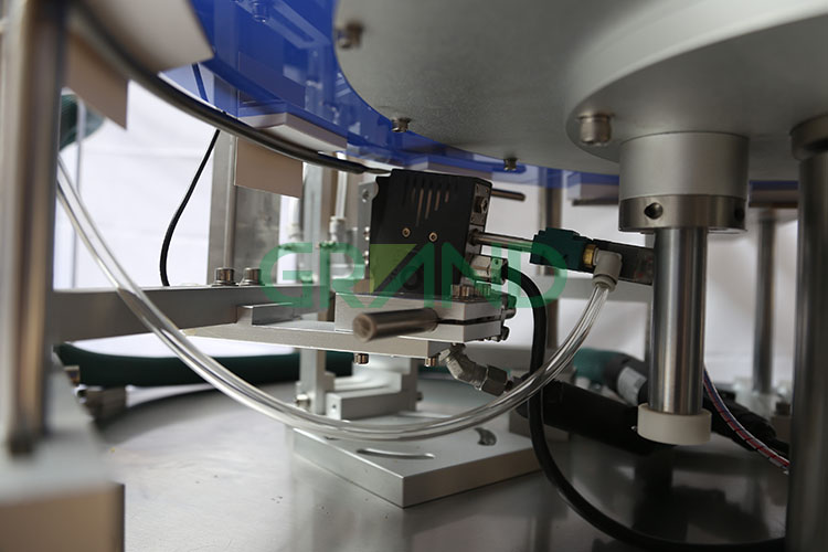 Automatic Vertical Rotary Cartoning Machine Main turntable Mesin Kartoning Rotary Vertikal Otomatis 06