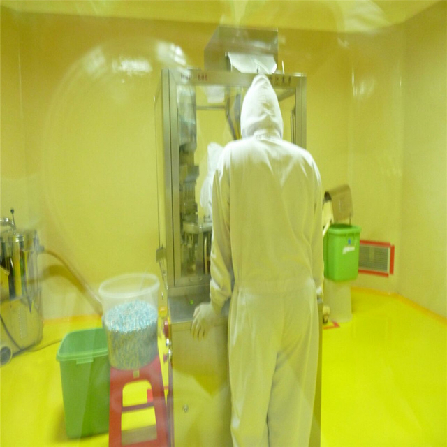 Vietnam cusotmmer membeli mesin pengisian kapsul otomatis NJP-800