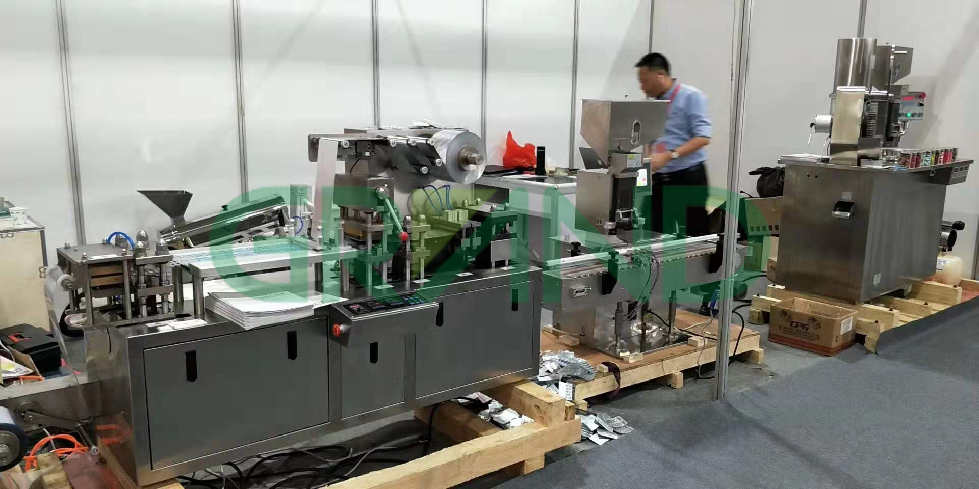 DF5E8547BBD109819F94450CDAF772D_ 副 本