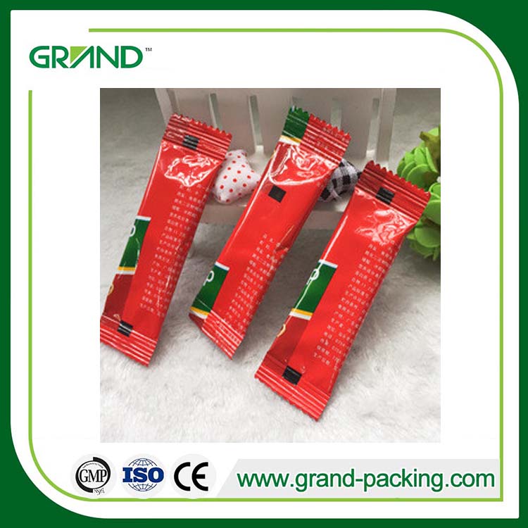 Mesin pengemasan sachet dua jalur otomatis