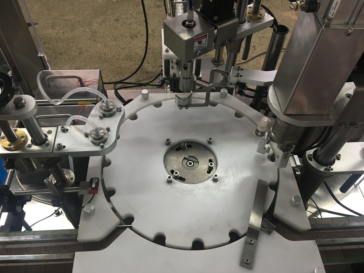 Alkohol Disinfektan Pengisian Botol dan Capping Machine02